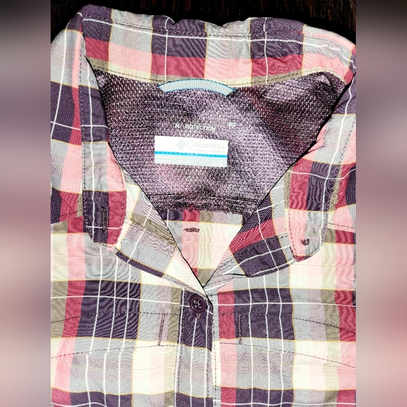Columbia Ladies Vented Breathable Sun Protection Shirt Size Large EUC $17 - Picture 3 of 6